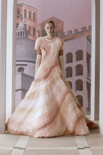 Look 23